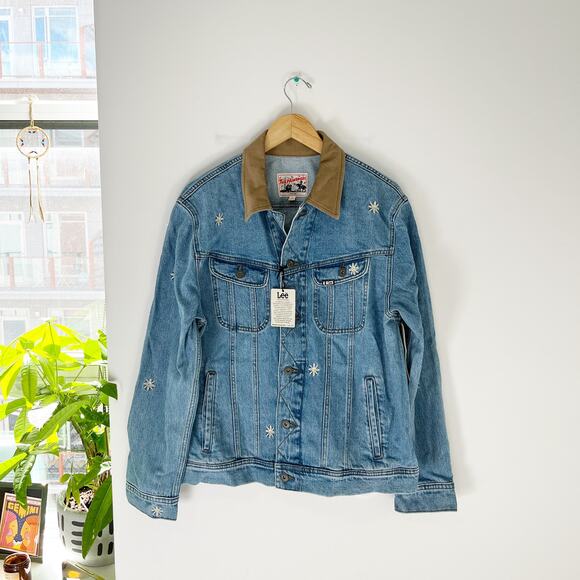 NEW Lee Blue Denim Floral Embroidery Jacket Size Small - Picture 1 of 7